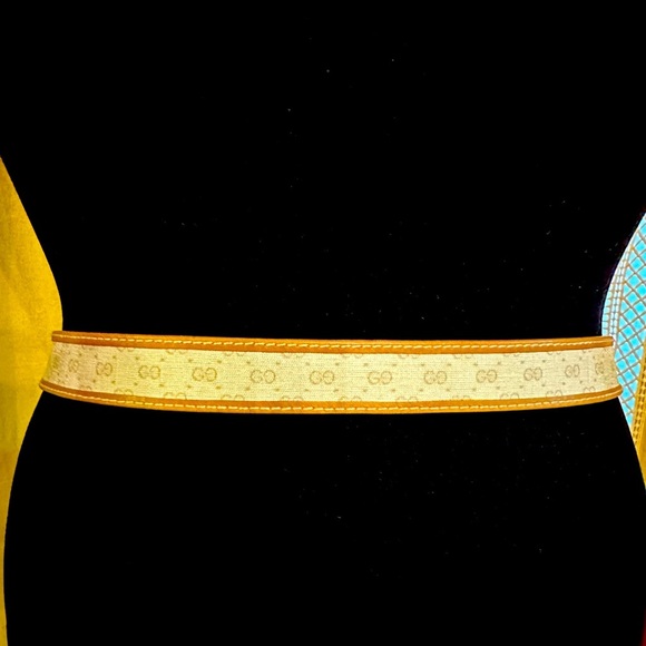 Vintage GUCCI Logo Belt size 75 or 24/0 XS - Picture 5 of 16